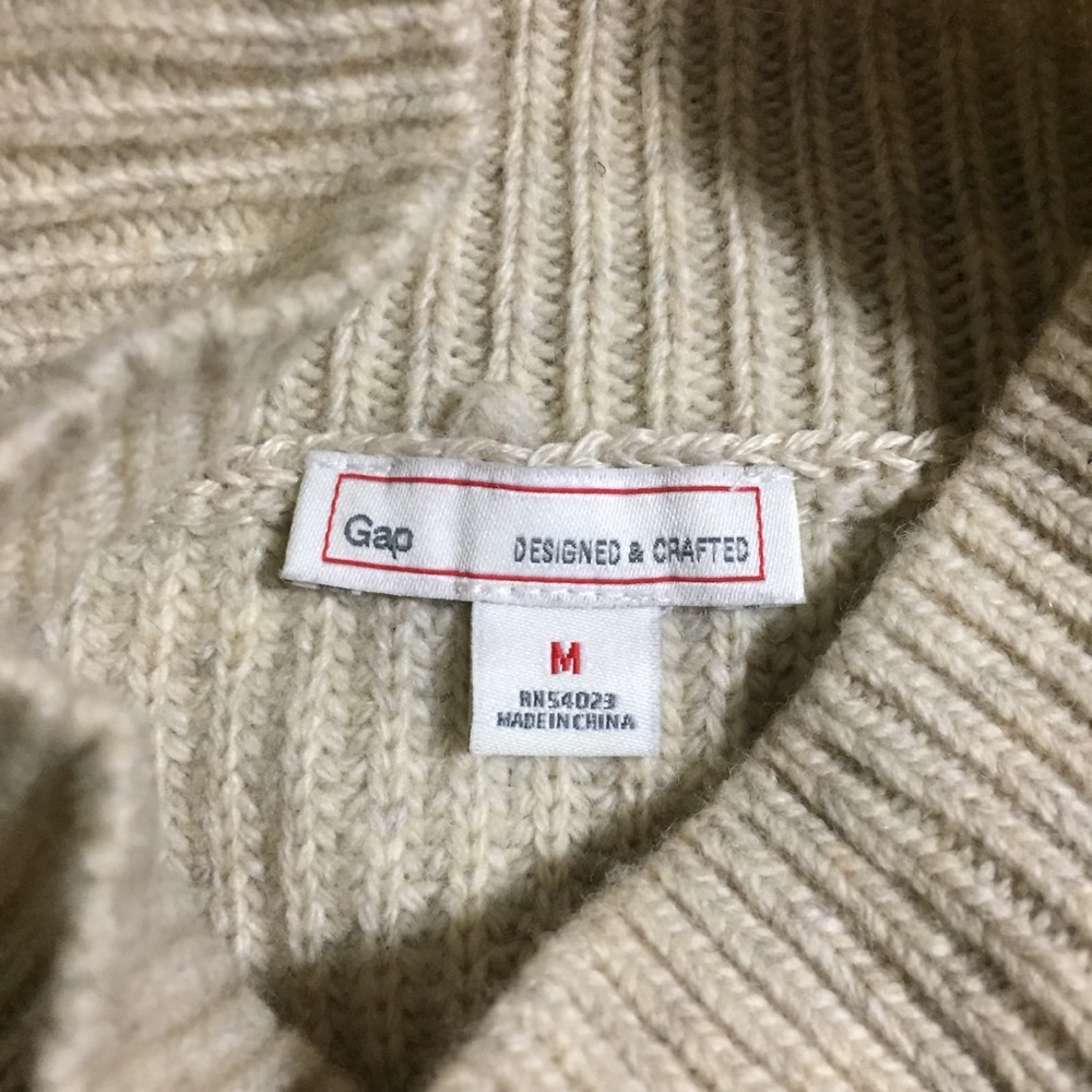Crafted GAP Sweater - Picture 6 of 8